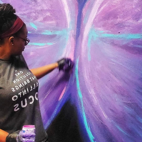 Meet your Posher, Artist Jade Cole - Picture 8 of 8